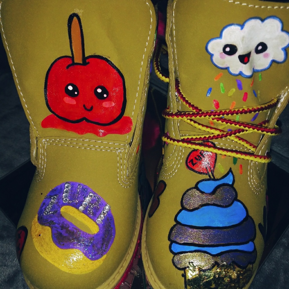 Custom boots - Picture 3 of 7